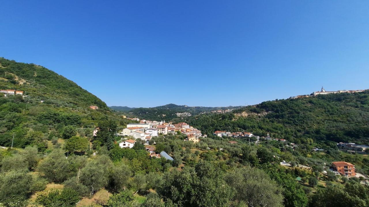 Casa Elisabetta Shortlets Appartement Caposele Buitenkant foto